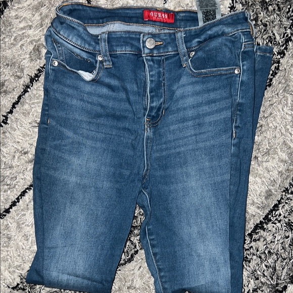 Guess skinny jeans size: 28 - Picture 5 of 6